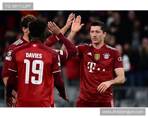 拜仁名宿皮萨罗做客成都蓉城主场与甘锐互换队旗共叙中德足球情谊