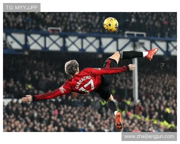 加纳绝杀晋级世界杯球迷海啸式欢呼齐做SIU引爆震撼全场盛况瞬